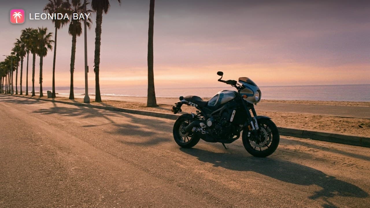 Motos